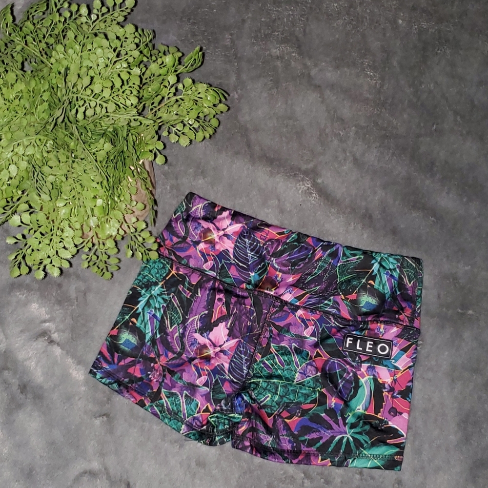 Fleo Hi-Rise Original shorts